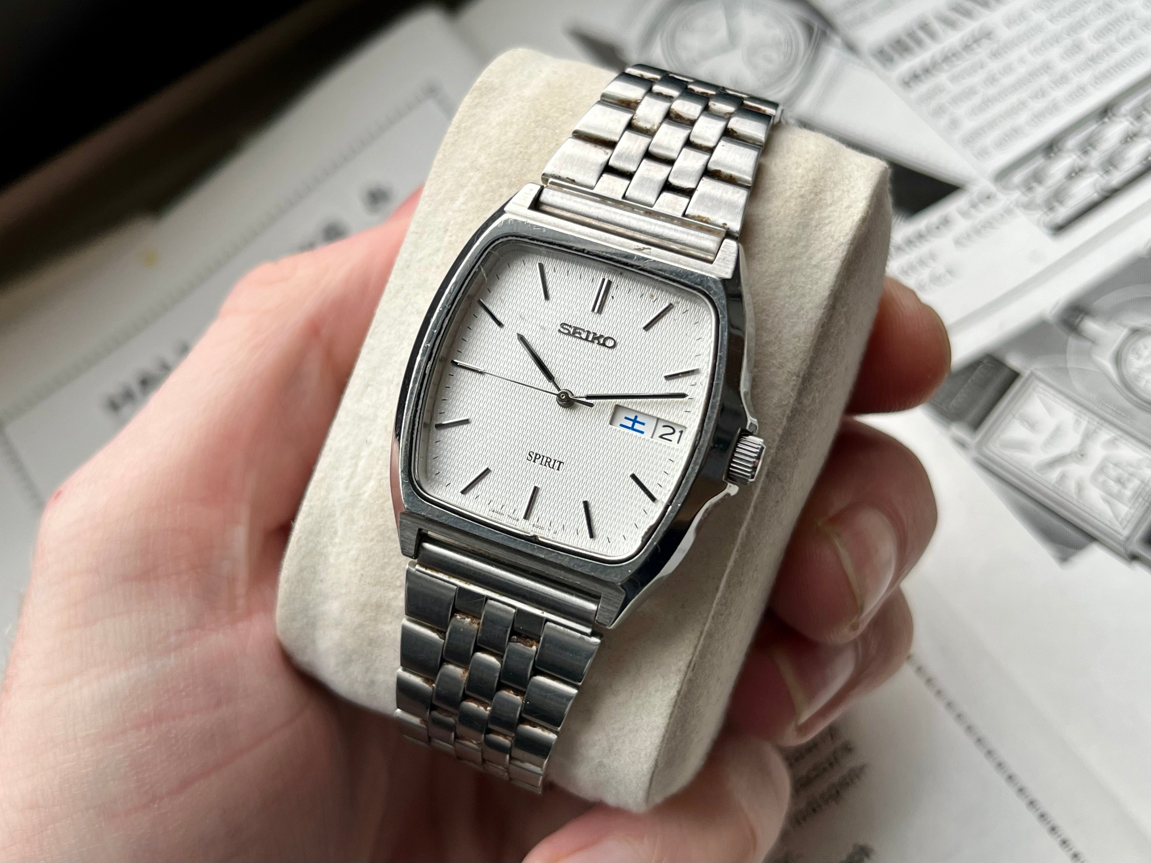 Vintage Seiko Spirit 7N48-5000 White Graphite 1998 – WatchEra