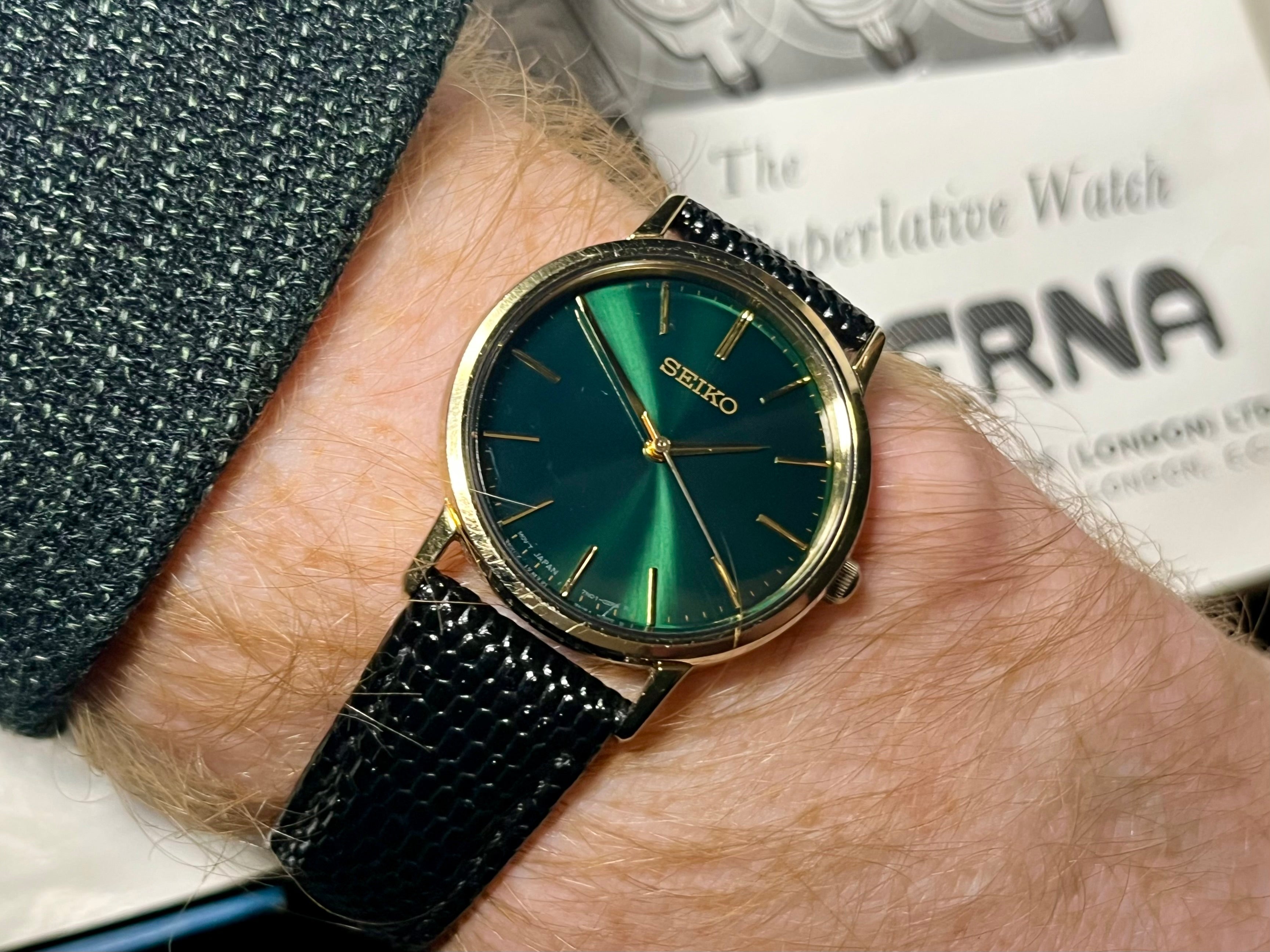 Women Vintage Seiko 7N01-0JM0 Green – WatchEra