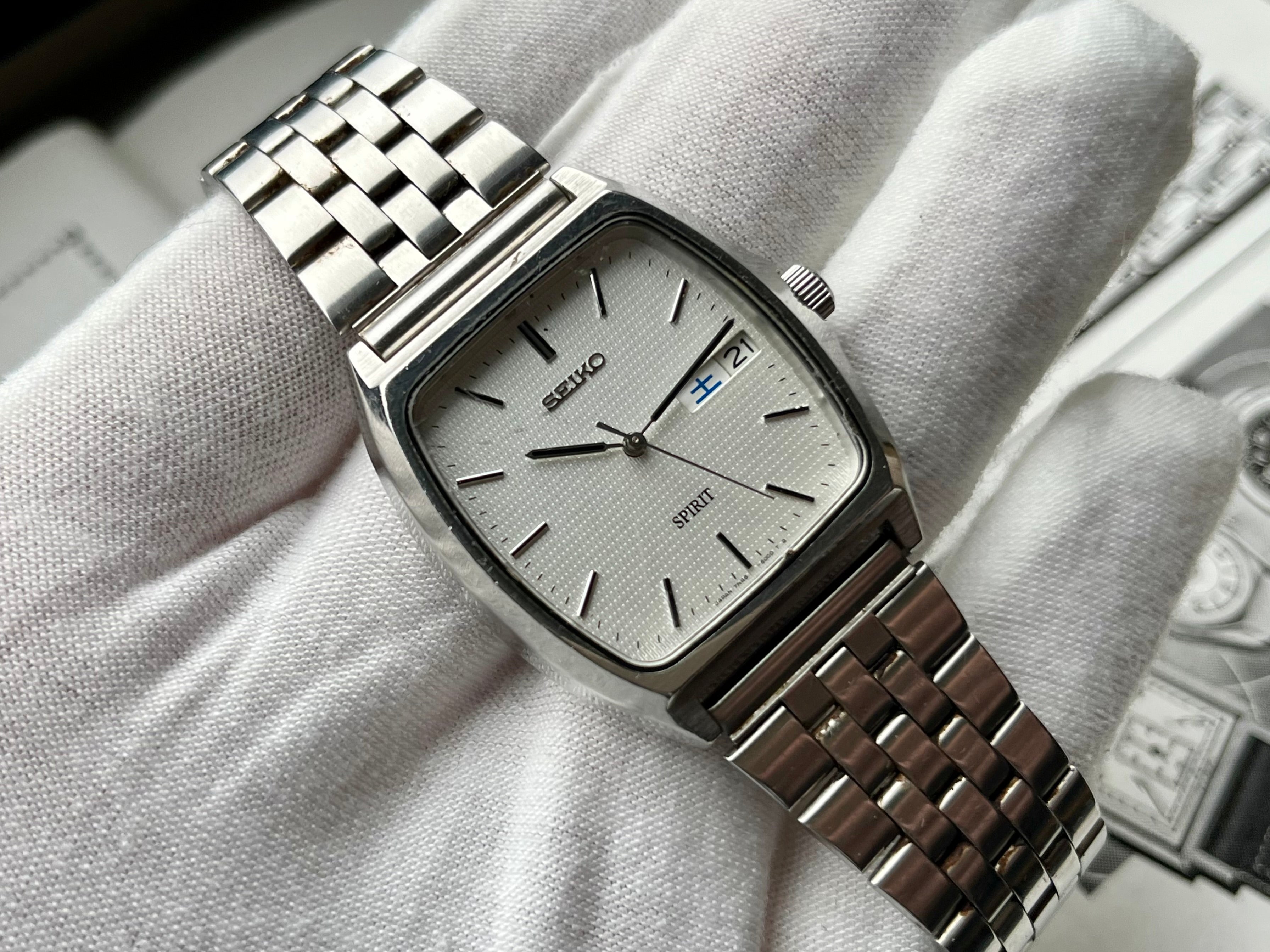 Vintage Seiko Spirit 7N48-5000 White Graphite 1998 – WatchEra