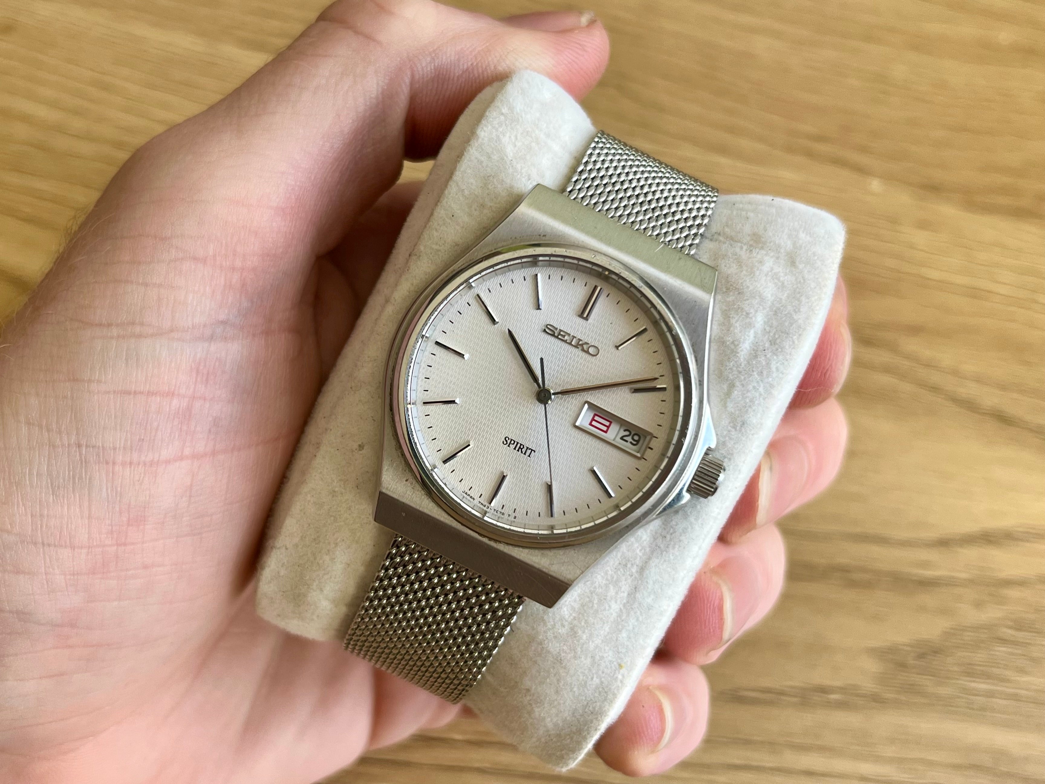 SEIKO SPIRIT 7N43-7B70 SCRE DOWN CROWN