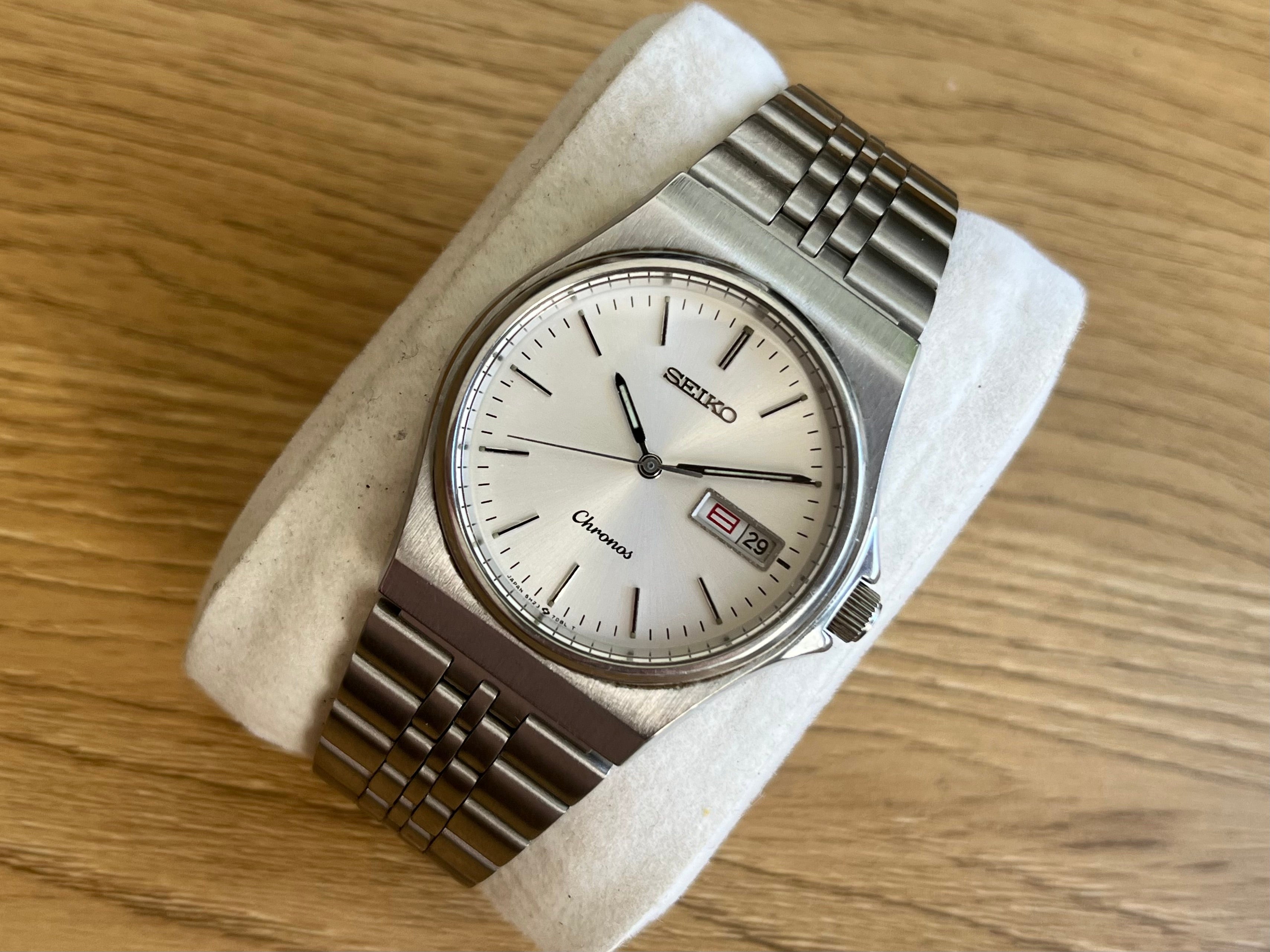 時計 SEIKO CHRONOS 5H23-7D20 ANTIMAGNETIC 60G Vintage Seiko Chronos 5H23-7D20 Watch Black Dial 1990 JDM