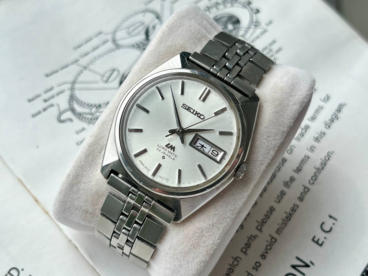 Vintage Seiko Lord Matic 5606-7000 1979 - Main Image